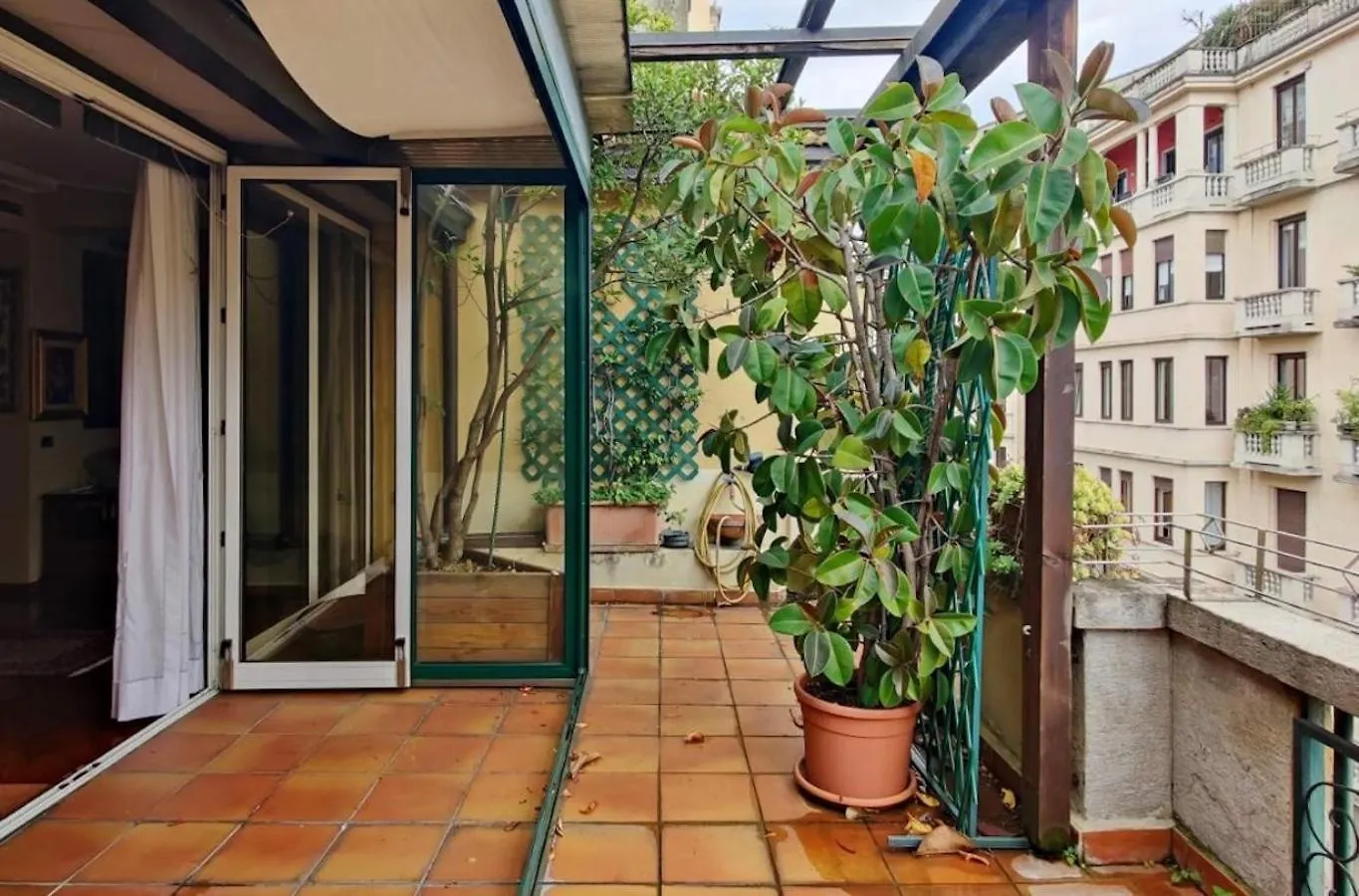 Elegante Attico Con Terrazza - Porta Venezia Appartement Milaan 0*,